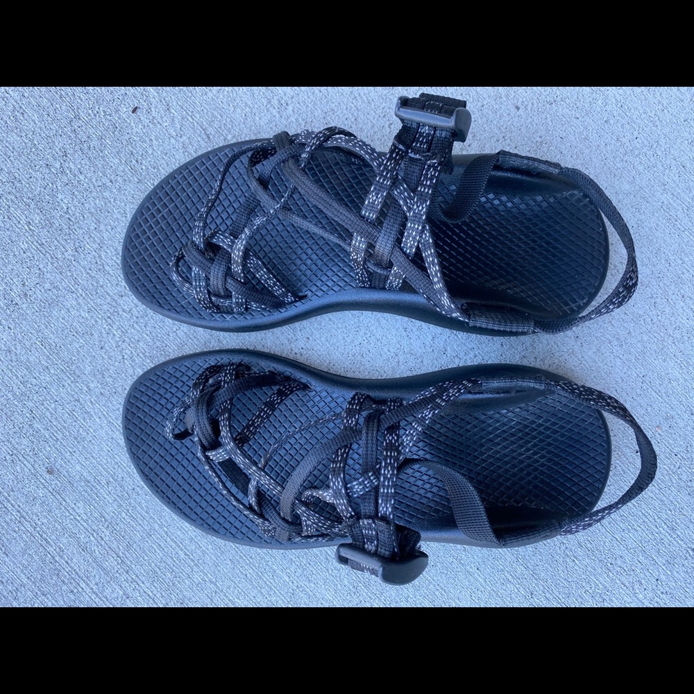 EXCELLENT condition chacos